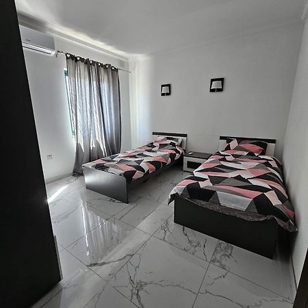 2 Bedroom Apartment In Bugibba 圣保罗湾城 外观 照片