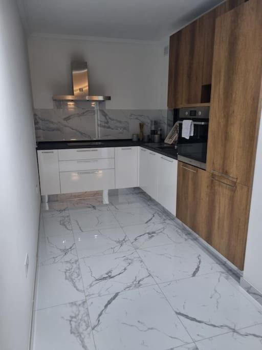 2 Bedroom Apartment In Bugibba 圣保罗湾城 外观 照片